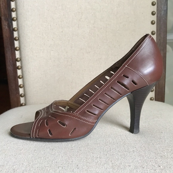 Franco Sarto Peep Toe Heels - Picture 3 of 7